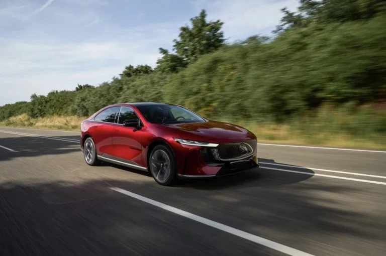 Mazda6e_Germany_dynamic_07-768x510